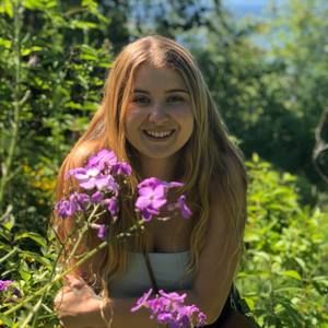 Meet your Posher, Julianne